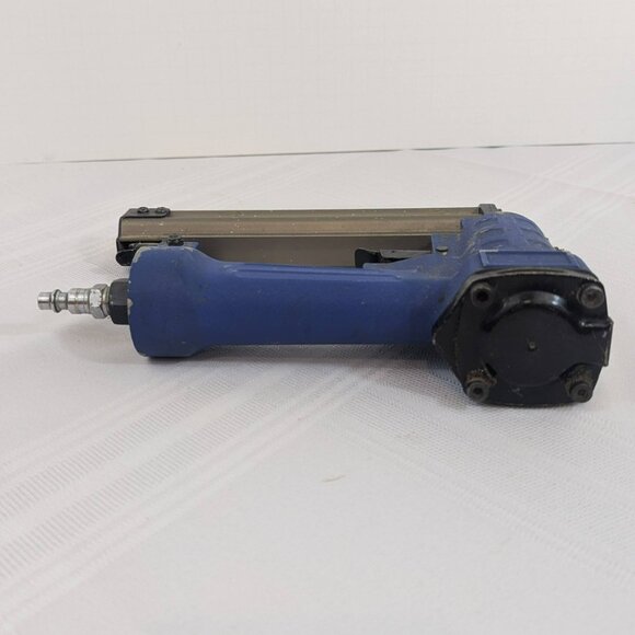 Banks Pneumatic Air Finishing Nailer 18 gauge model F32 - Picture 7 of 8